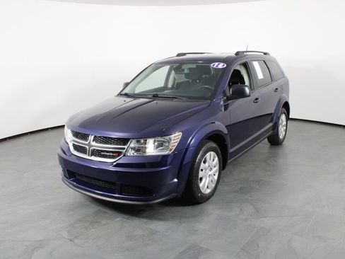 Used 2018 Dodge Journey SE image 2