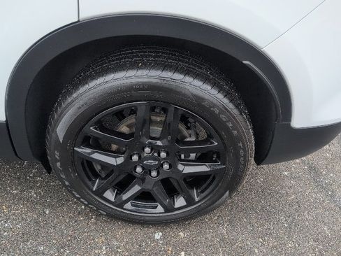 Certified 2022 Chevrolet Blazer LT w/ LPO, Black Accent Package image 12