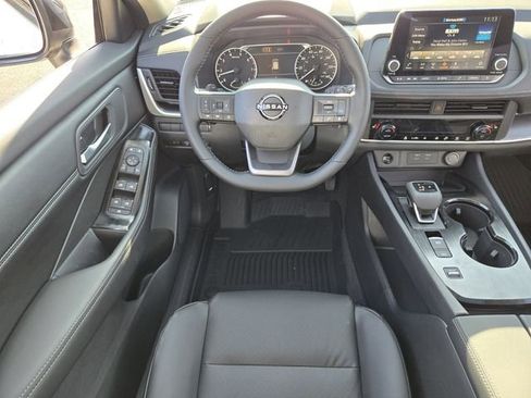 New 2026 Nissan Rogue SV FWD image 8