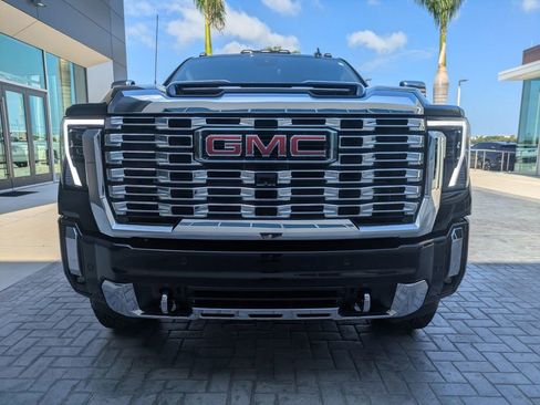 Used 2025 GMC Sierra 2500 Denali w/ Denali Reserve Package AWD/4WD image 10