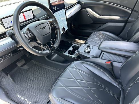 Used 2022 Ford Mustang Mach-E Select RWD image 16