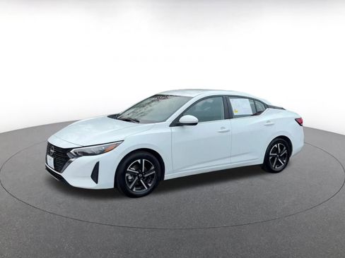 Used 2025 Nissan Sentra SV image 8