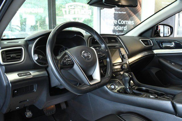 Used 2020 Nissan Maxima 3.5 SV w/ Floor Mat Group FWD image 22