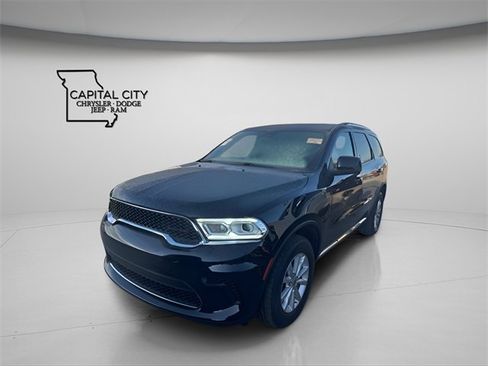 Used 2024 Dodge Durango SXT image 3