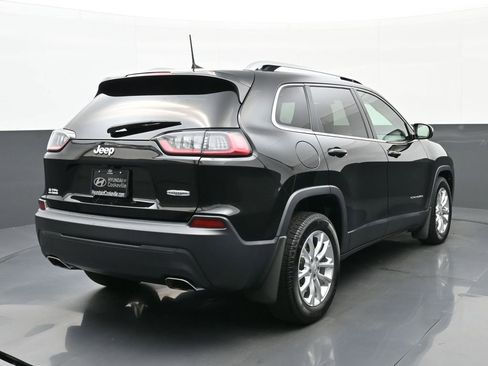 Used 2019 Jeep Cherokee Latitude w/ Popular Appearance Group FWD image 3