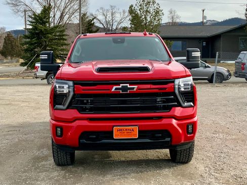 Used 2024 Chevrolet Silverado 2500 LTZ w/ LTZ Plus Package image 8