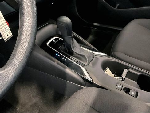Used 2024 Toyota Corolla LE FWD image 11