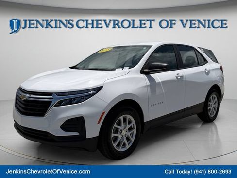 Used 2024 Chevrolet Equinox LS FWD image 11
