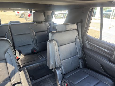 Used 2023 GMC Yukon Denali w/ Denali Reserve Package AWD/4WD image 14