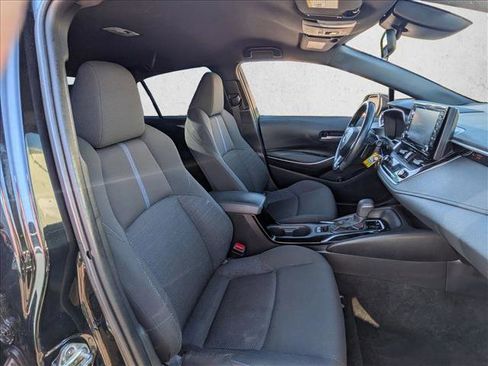 Used 2022 Toyota Corolla SE FWD image 18