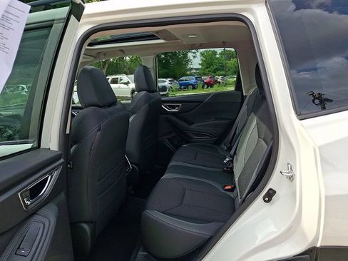 Certified 2023 Subaru Forester Premium AWD/4WD image 40