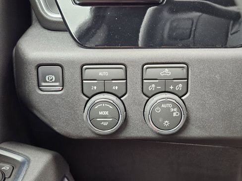 New 2026 Chevrolet Silverado 1500 LT w/ Texas Edition Plus AWD/4WD image 22