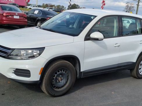 Used 2018 Volkswagen Tiguan Limited image 4