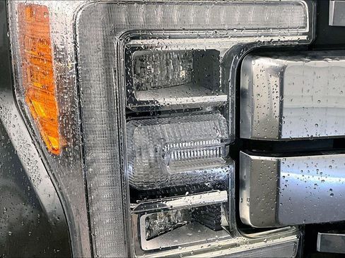 Used 2019 Ford F250 Platinum w/ Platinum Ultimate Package image 27