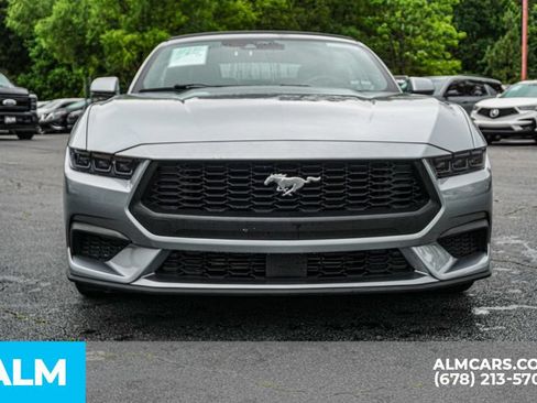 Used 2025 Ford Mustang Premium RWD image 9