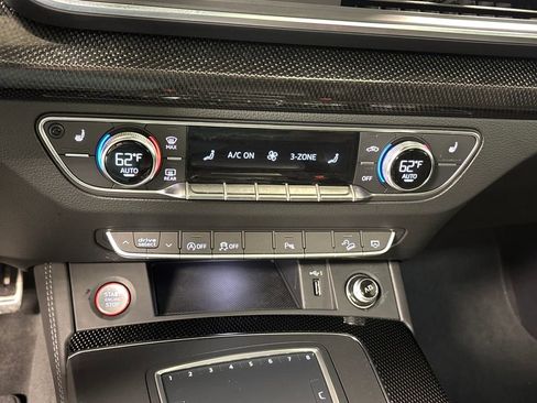 Used 2020 Audi SQ5 Premium Plus w/ Premium Plus Package image 34