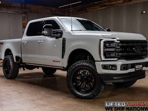 Used 2026 Ford F250 Platinum image 1