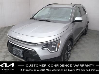 Used 2024 Kia Niro SX Touring