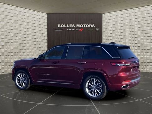 Certified 2023 Jeep Grand Cherokee Summit image 8