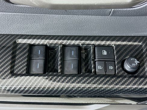 Used 2025 Toyota Tundra Limited image 14