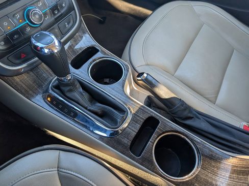 Used 2015 Chevrolet Malibu LT w/ Leather Package image 22