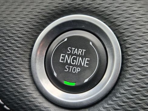 Used 2025 Chevrolet Equinox LT FWD image 21
