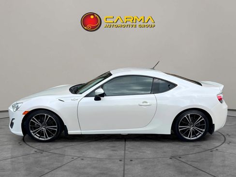 Used 2013 Scion FR-S image 2