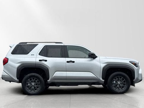 New 2026 Toyota 4Runner SR5 image 2