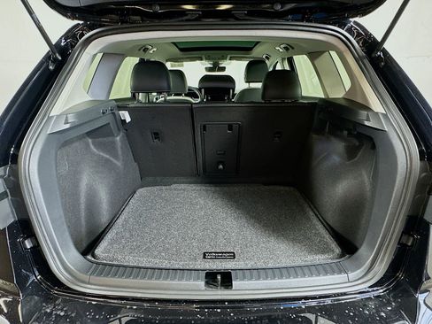 New 2025 Volkswagen Taos SE image 24