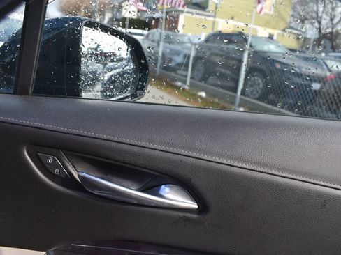 Used 2019 Cadillac XT4 Luxury w/ Cold Weather Package image 22