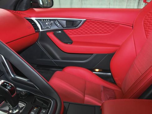 Used 2024 Jaguar F-TYPE R-Dynamic RWD image 46