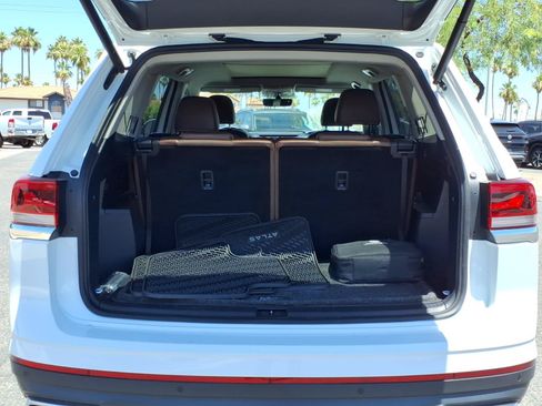 Certified 2023 Volkswagen Atlas SE w/ Panoramic Sunroof Package AWD/4WD image 19
