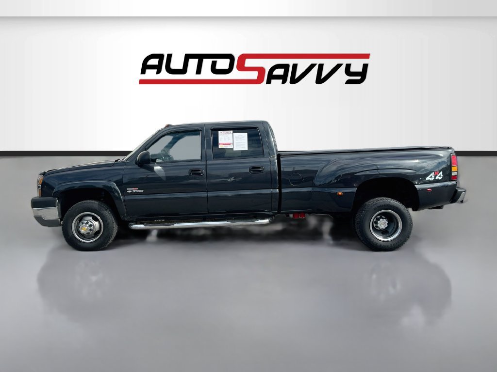 Used 2004 Chevrolet Silverado 3500 LT w/ Heavy-Duty Power Package AWD/4WD image 4