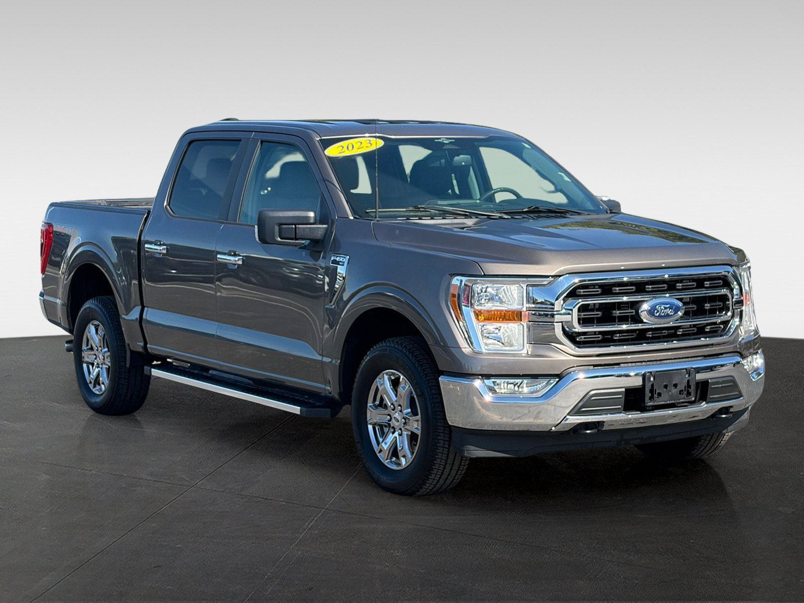 Used 2023 Ford F150 XLT w/ XTR Package AWD/4WD image 3
