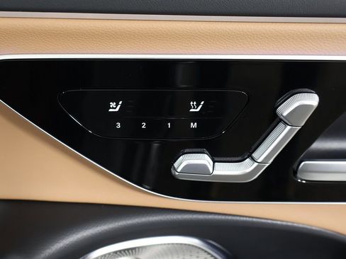 Used 2025 Mercedes-Benz E 450 4MATIC All-Terrain Wagon image 36