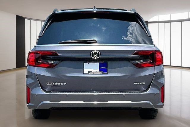 Certified 2025 Honda Odyssey Touring image 5