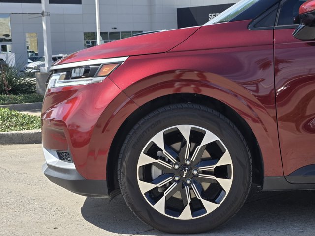 Certified 2024 Kia Carnival EX FWD image 10