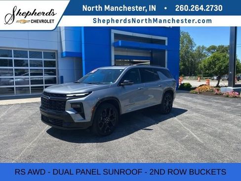 Used 2024 Chevrolet Traverse RS AWD/4WD image 1