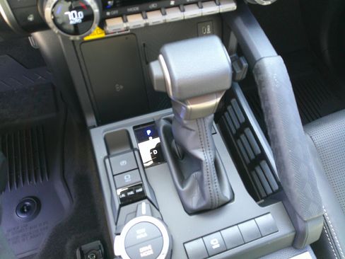 Used 2025 Toyota 4Runner Limited image 27