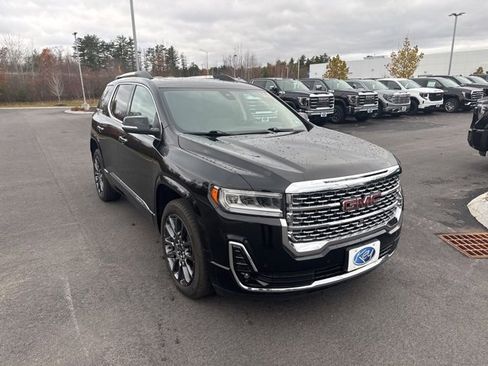 Used 2023 GMC Acadia Denali image 8