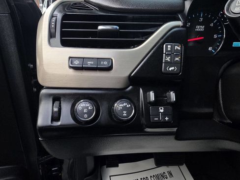 Used 2019 GMC Yukon Denali w/ Open Road Package image 14