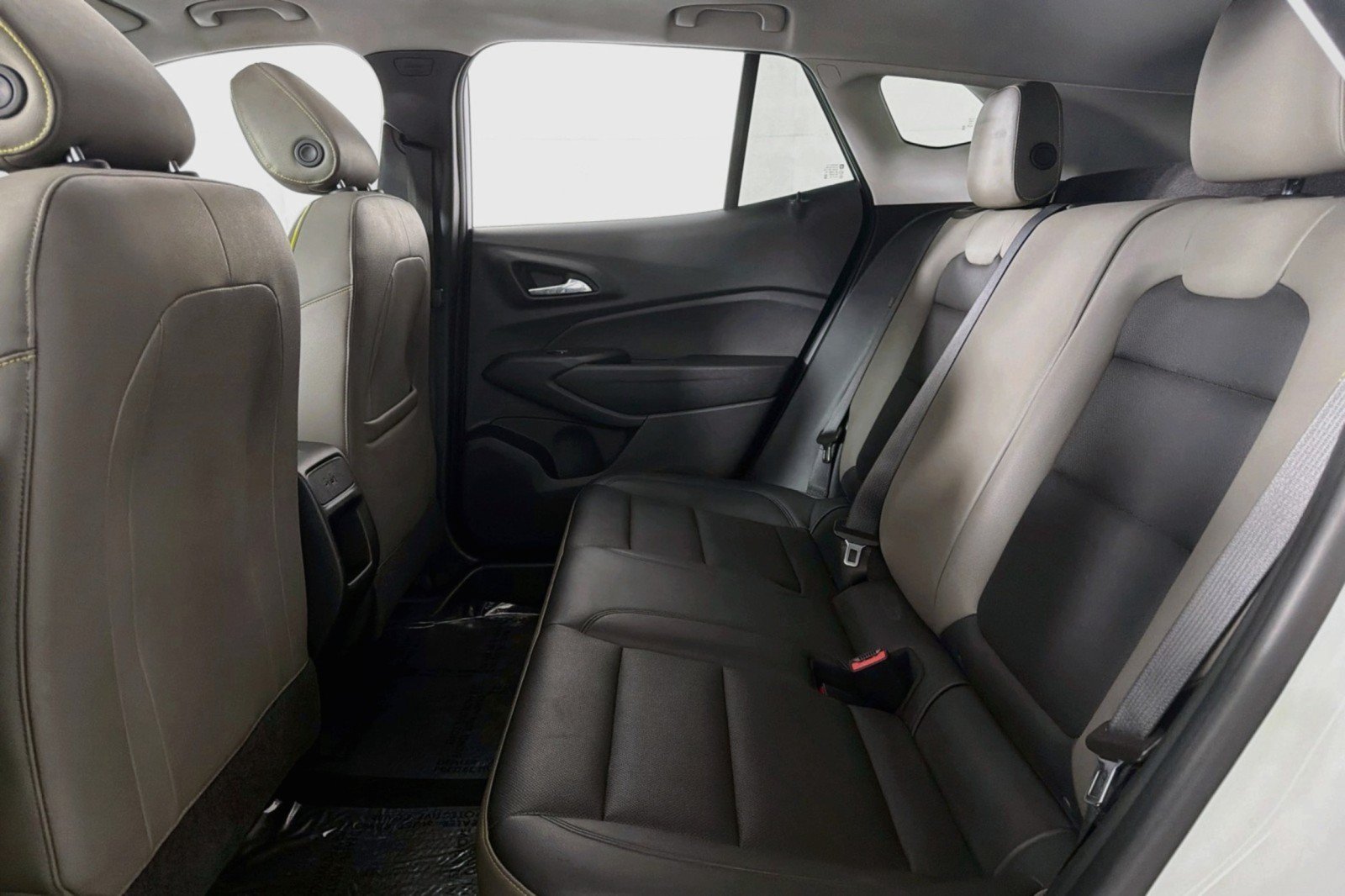 Used 2024 Chevrolet Trax ACTIV w/ Sunroof Package FWD image 7