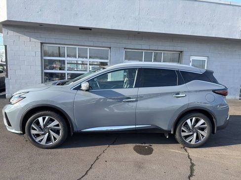 Used 2021 Nissan Murano SL image 2