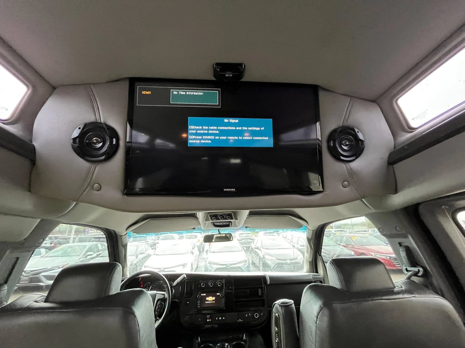 Used 2018 Chevrolet Express 2500 Extended w/ Enhanced Convenience Package RWD image 44