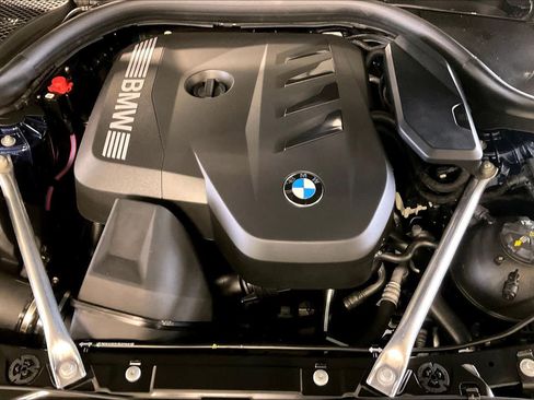 Used 2026 BMW 530i w/ Premium Package RWD image 17