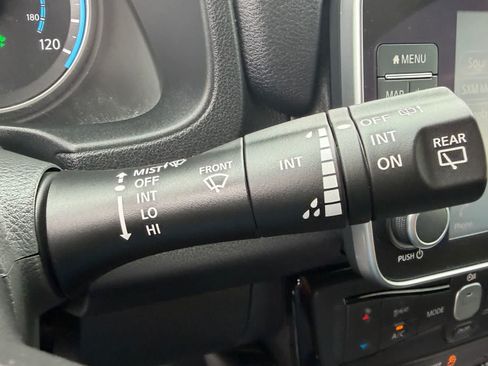 Certified 2023 Nissan Leaf SV Plus FWD image 20