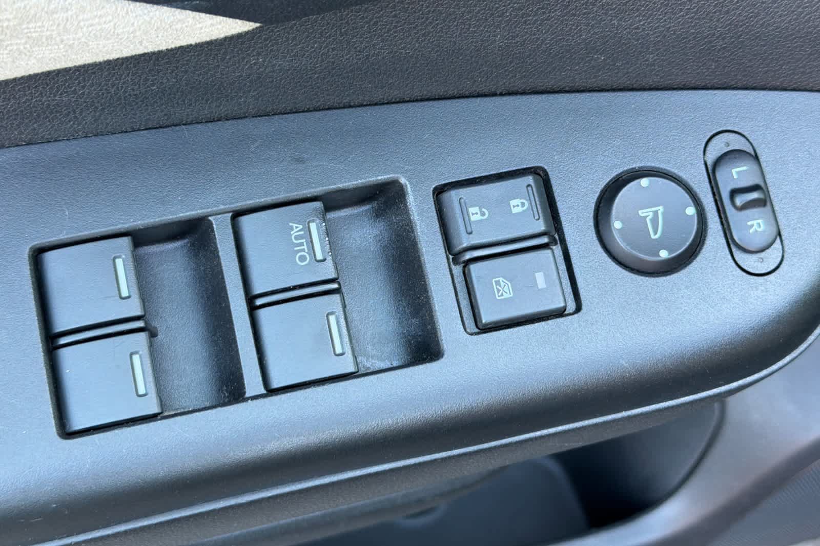 Used 2015 Honda CR-V EX image 15