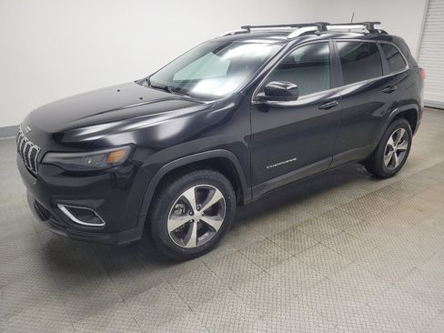 Used 2021 Jeep Cherokee Limited image 2