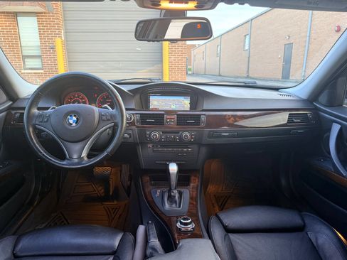 Used 2011 BMW 328i xDrive Sedan AWD/4WD image 7