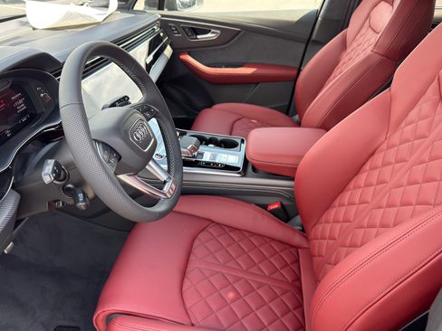 New 2026 Audi SQ7 Prestige image 11